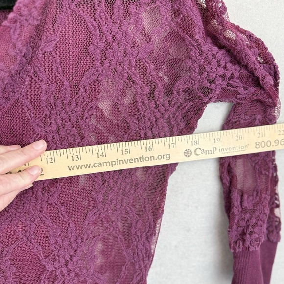 Vanity Y2K Burgundy Women's Grunge Sheer Lace 3/4 Sleeved Hoodie Cowl Neck Sz M - Picture 6 of 8